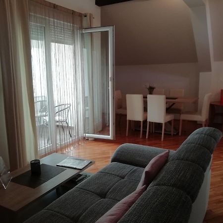 Apartment Bastaja สลูน ภายนอก รูปภาพ