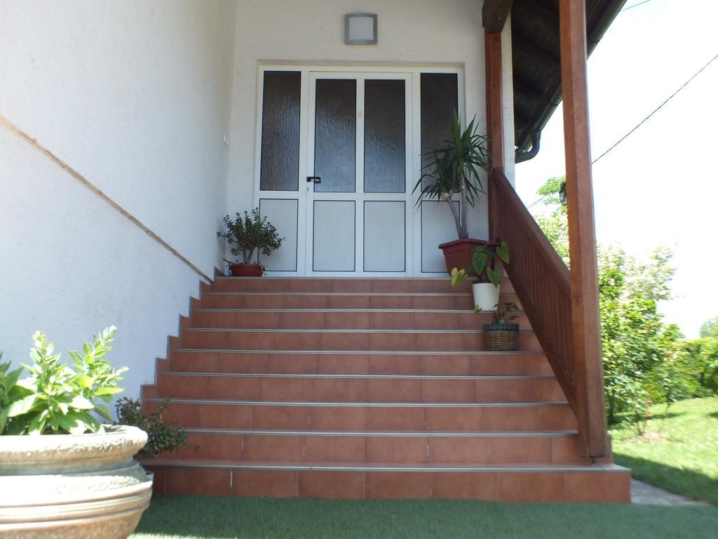 Apartment Bastaja สลูน ห้อง รูปภาพ