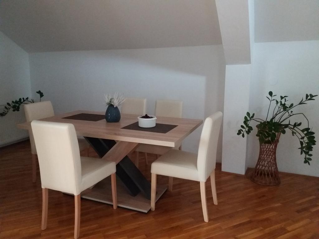 Apartment Bastaja สลูน ภายนอก รูปภาพ