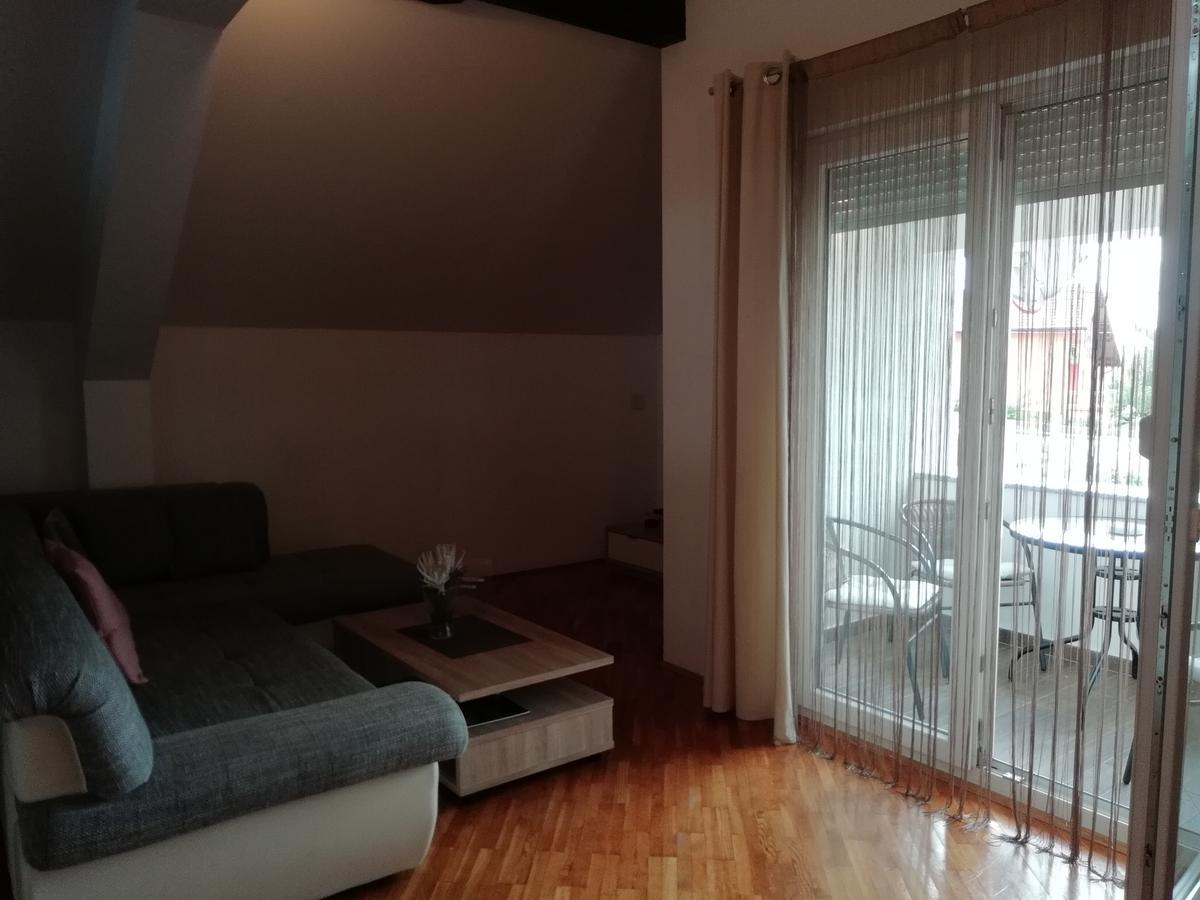 Apartment Bastaja สลูน ภายนอก รูปภาพ