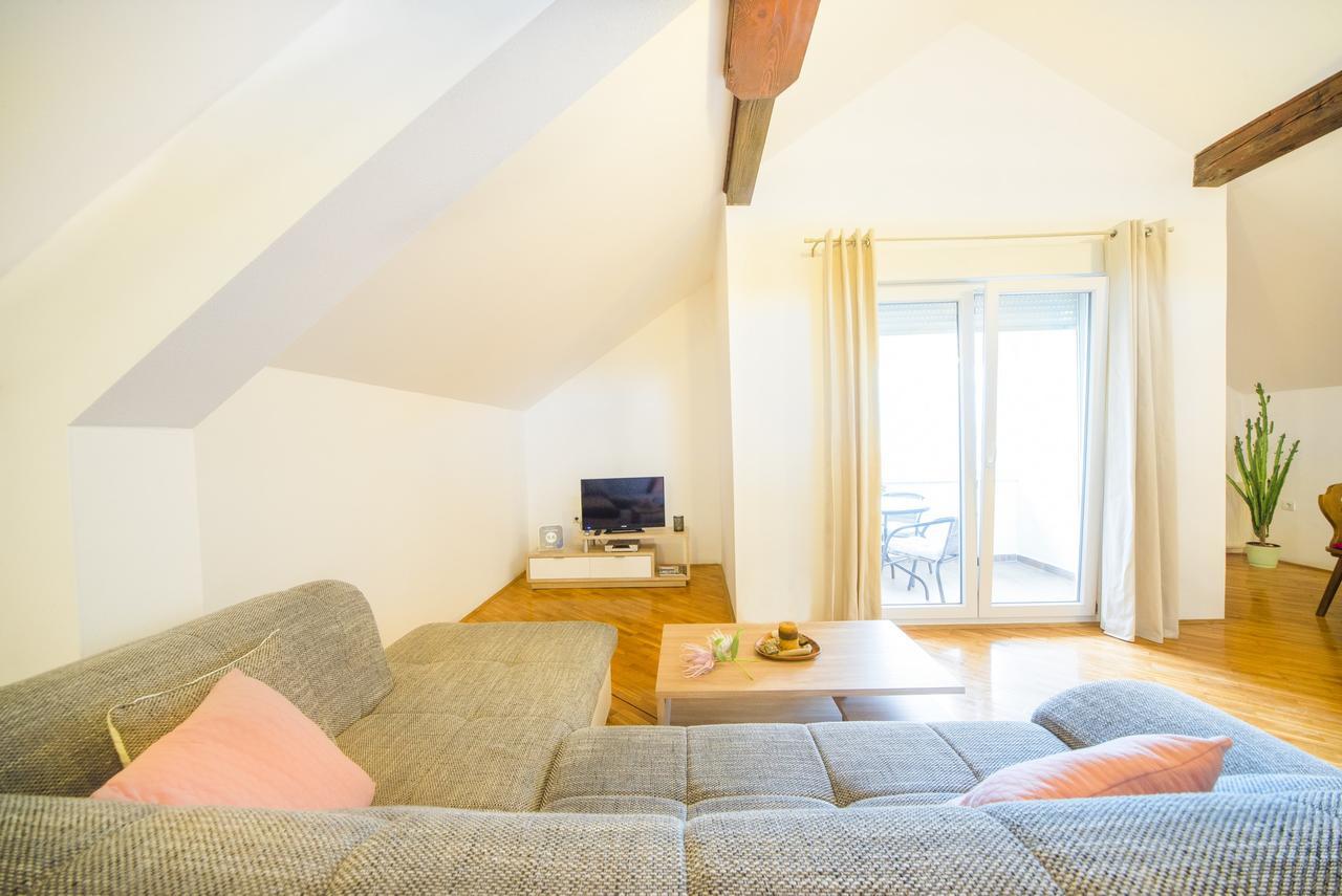 Apartment Bastaja สลูน ภายนอก รูปภาพ
